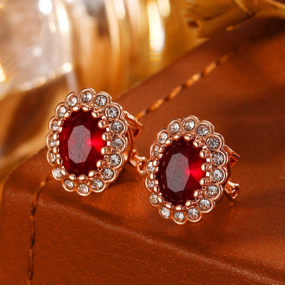 A Pair of Elegant and Sexy Copper Clip-on Earrings Rose Gold Fashion Jewelry for Women Non-pierced Earrings 260303