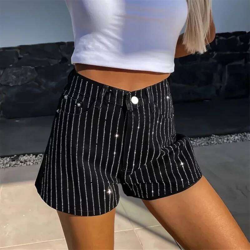 Fashion Small Diamonds Stripe Decoration Denim Shorts Straight Three Quarter Pants Female Summer Casual Commuter Mini Jeans 2024 XJ260305
