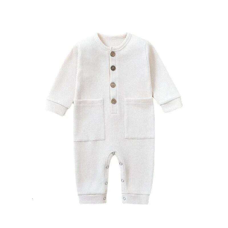 Spring Autumn Newborn Baby Romper Cotton Solid Soft Infant Jumpsuit With Pocket Girl Boy Long Sleeve Bebe Pajamas Wodden Buttons Z260304