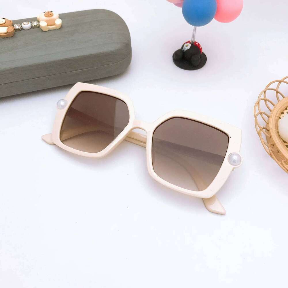 2025 Sun UV Protection Style Baby Sunglasses Boys And Girls Glasses New Square Frame Children's Glitter Cute Z260305