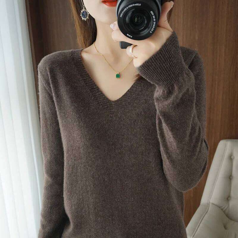 New Cashmere V-neck Pullover Lace Neck Hollow Out Design Casual Knitted Long Sleeve Women's Sweater Autumn And Winter XJ260305