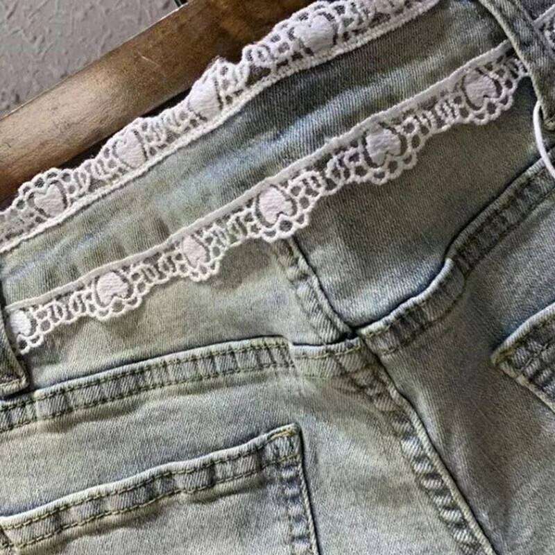 Fashion Lace Low-Waist Jean Female 2026 Summer New Vintage Slimming Tight Shorts Korean Light Blue Denim Short Pants XJ260305