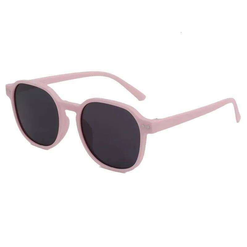 Korean version of fashion trend baby sunglasses cute photo travel must be cocoa love love, must-have artifact for photography Z260305
