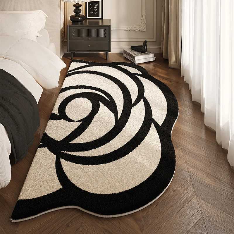 French Style Bedside Rug - Luxury Premium Short Plush Non-Slip Fall-proof Bedroom Carpet for Master BedroomT260305