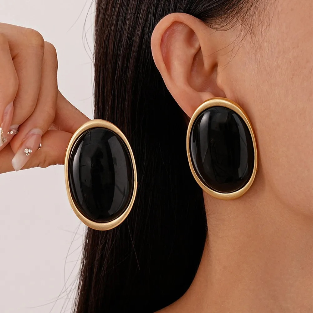 Exaggeration Retro Geometric Ellipse Resin Stud Earrings for Women Personality Charm Wedding Bride Party Jewelry No Fade Gift 260303