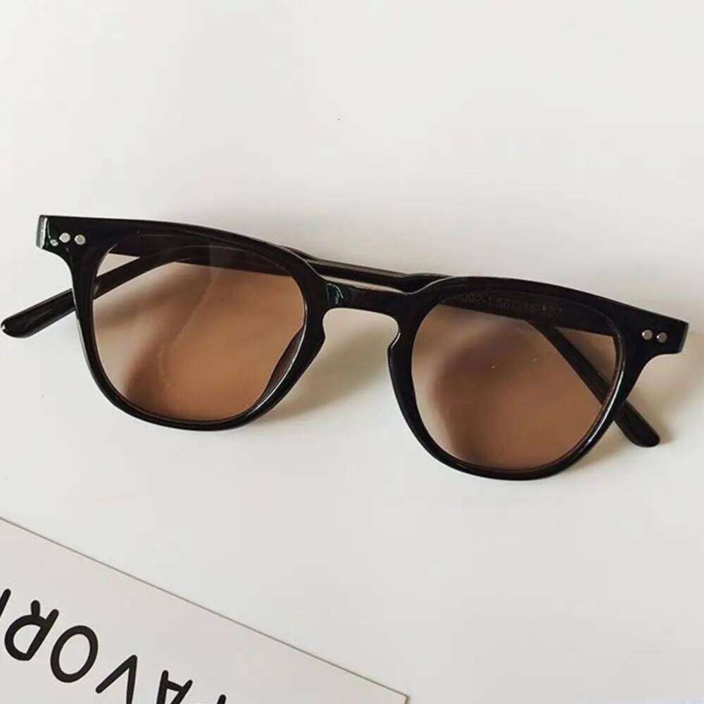 Retro Ins Style Sunglasses UV Protection Summer Children's Sun Glasses Beach Eyewear Z260305