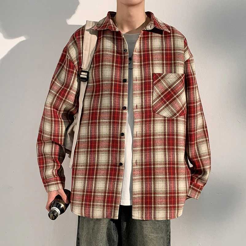Vintage Mens Plaid Shirts Autumn Casual Trendy Lapel Shirt Korean Shirt Jacket Hong Kong Fashion Square Collar Shirt For Spring M260305