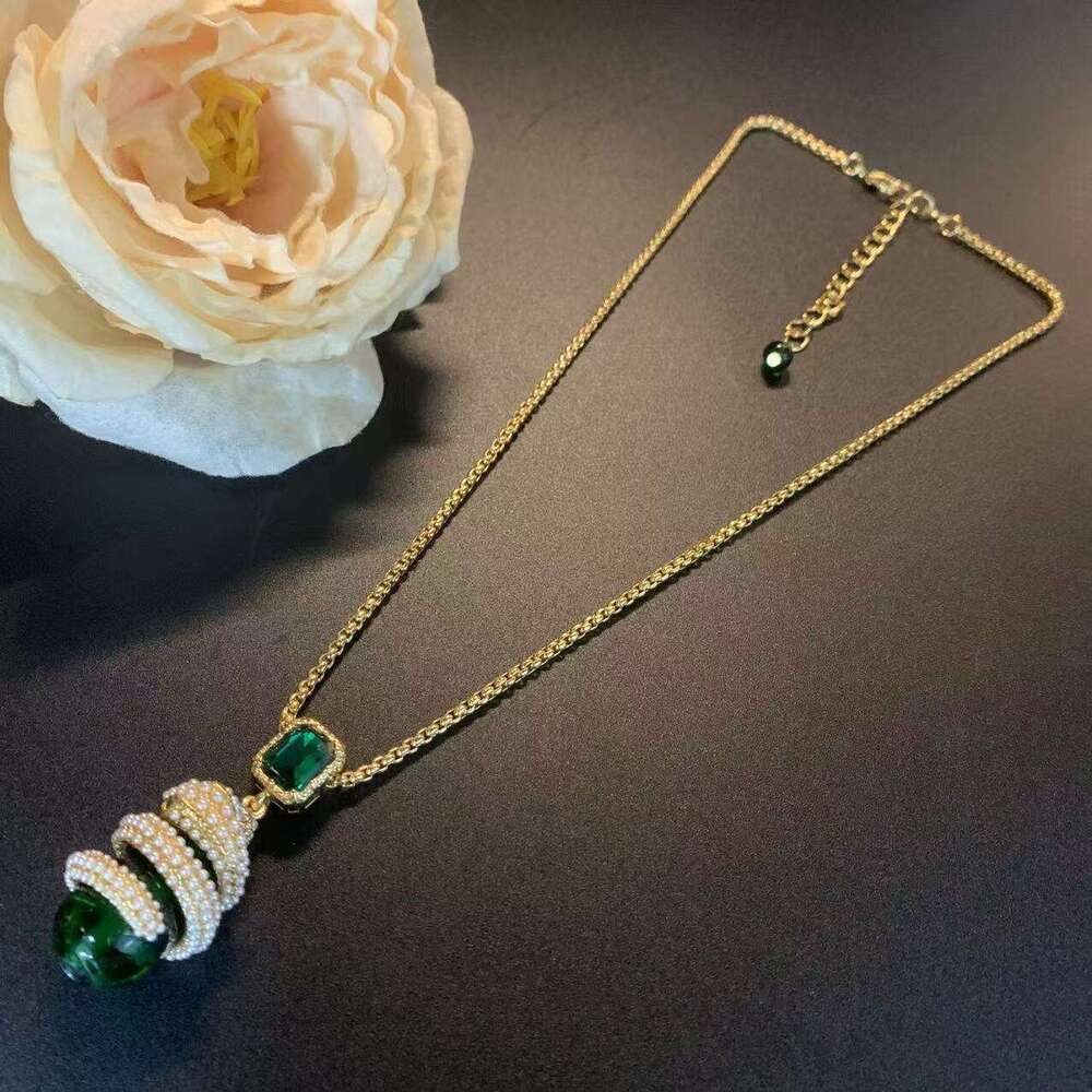 Vintage Snake-Shaped Earrings Necklace And Ring Set Exquisite Niche Fashion Accessories Light Luxury Palace-Style Jewelry High-Quality
