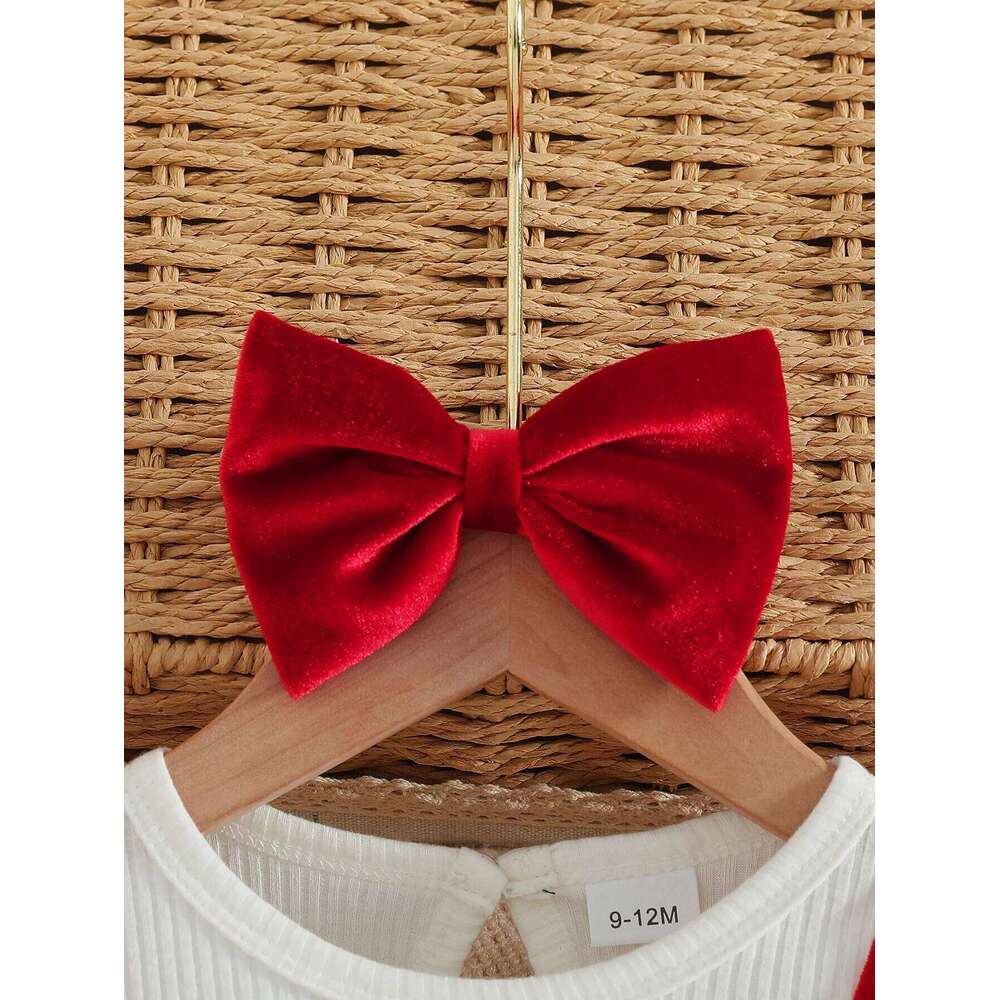 Baby girl autumn winter elegant and fashionable warm fabric round neck ruffle edge long sleeved gold velvet shou Z260304