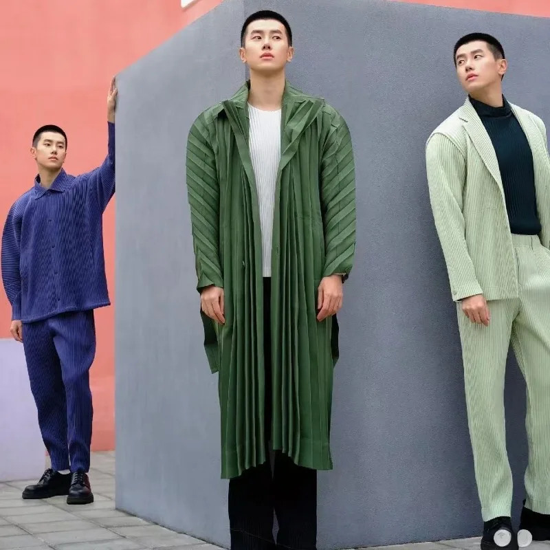 Japan Pleated Mens Trench Coat Miyake Fall Winter Loose Drape Casual British Style Mediumlength Jacket WrinkleFree 260302