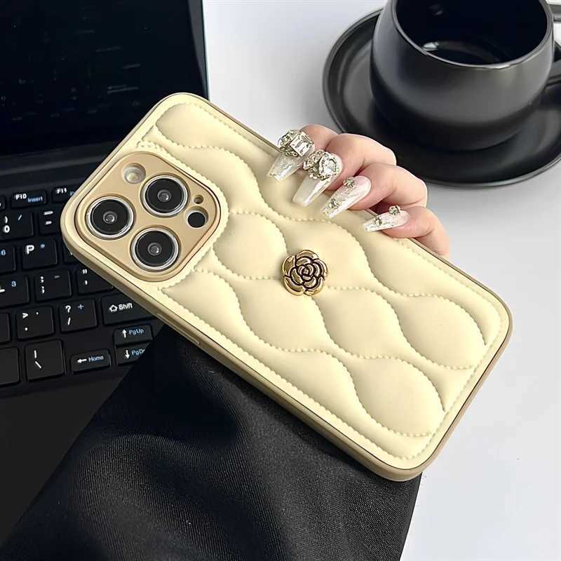 Leopard Print Camellia Pearl Wristband Phone Case For iPhone 16 Pro 15 Plus 14 13 12 11 | Full-Body Anti-Drop Soft CoverT260305