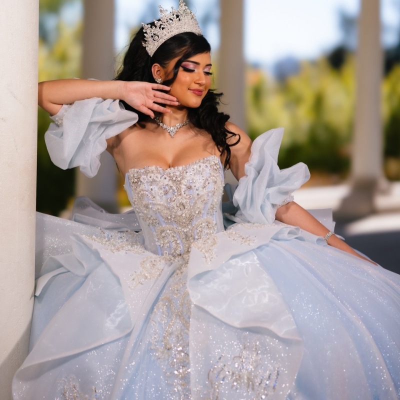Light Blue Shiny Quinceanera Dresses Ball Gown Off The Shoulder Sequin Applique Lace Beading Crystal Bow Corset Party Birthday Sweet 16 Dress Vestidos