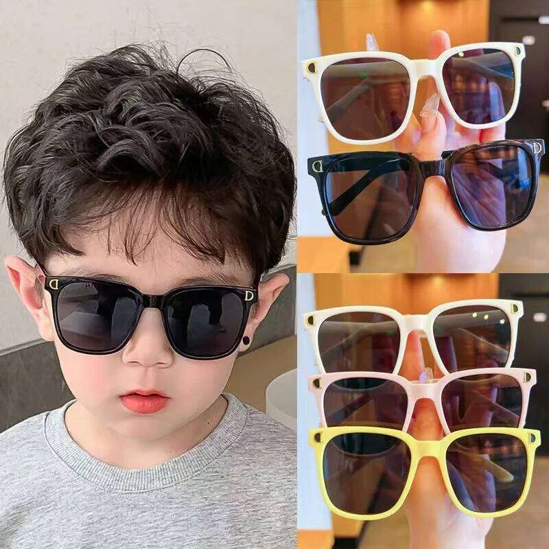 Korea Children's Fashion Candy Color Cute Glasses Baby Square Large Iridescence Sunglasses Kids Shade For Boy And Girls Z260305