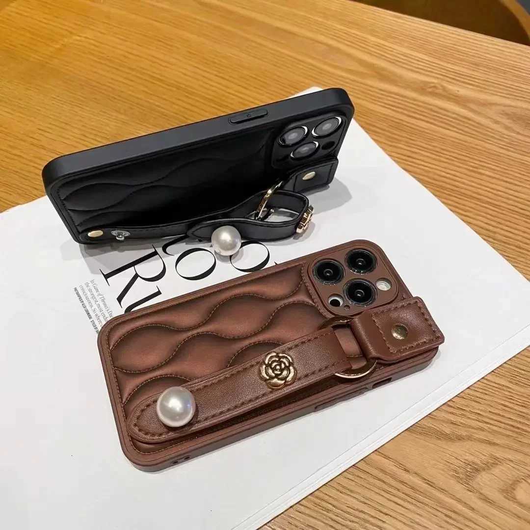Luxury Quilted Phone Case with Camellia Pearl Wrist Strap For iPhone 15 14 Pro Max 13 Pro 12 11 | Full Protection CoverT260305