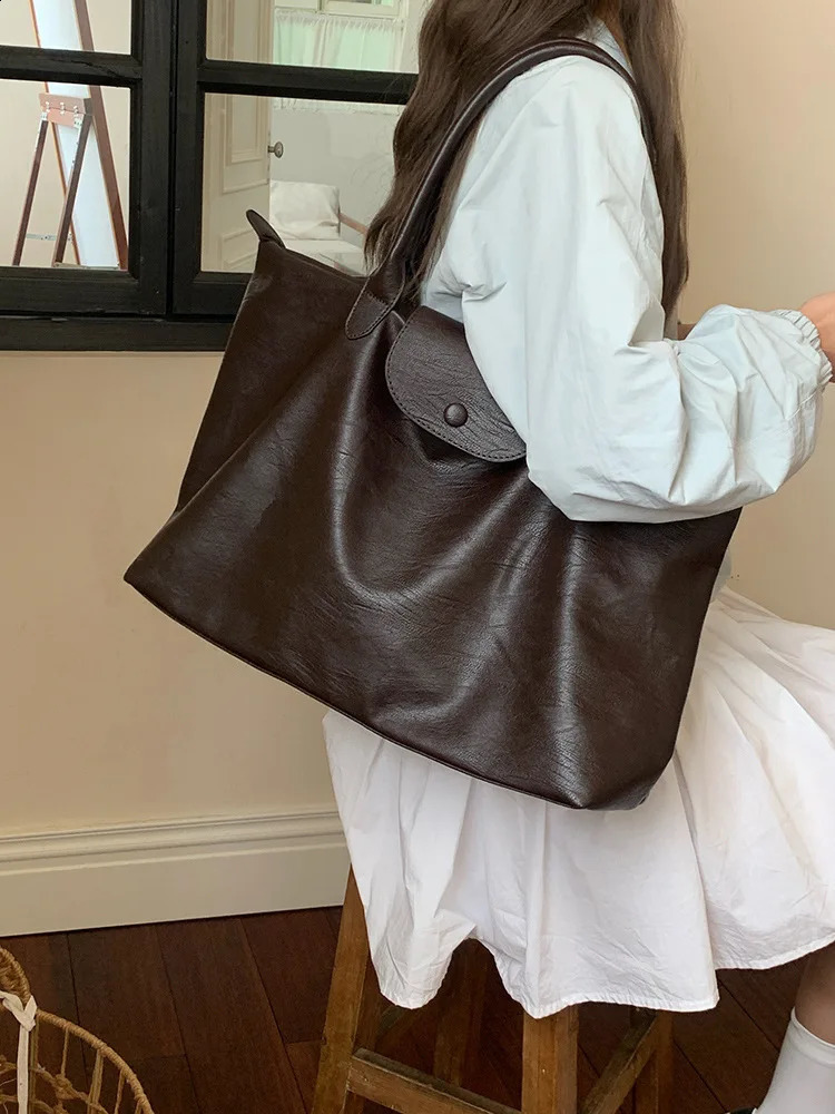 CGC BAG Large Capacity Women Tote Bag High Quality PU Leather Shoulder Bag Simple Commuting Female Handbag 260302