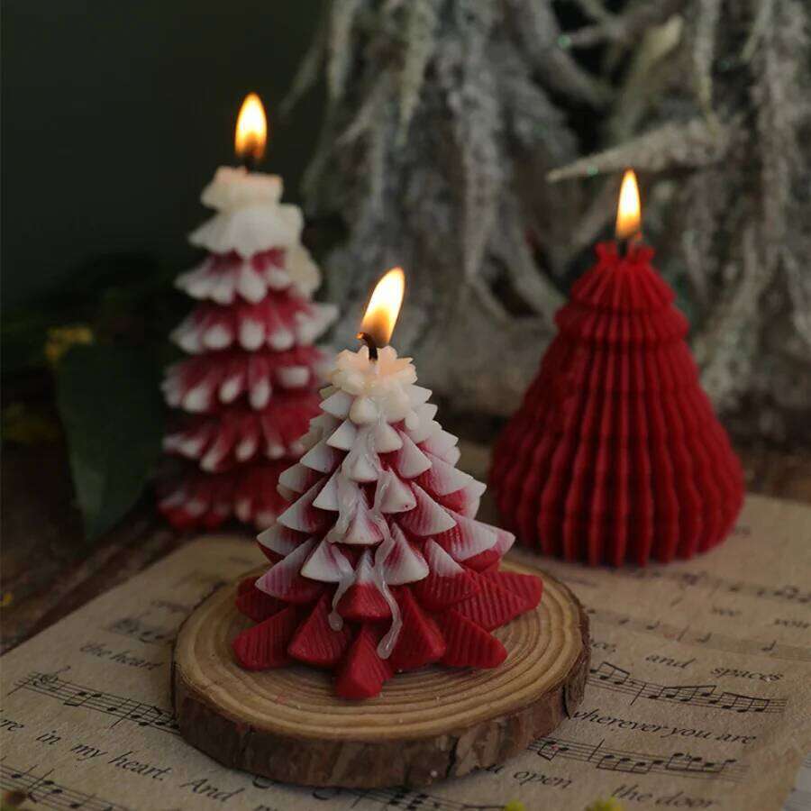 1 x Handmade Soy Wax Tree Candle with Bell Decoration, 6 Hours Burn Time, for Home Decoration Christmas Party and Holiday Gift W260304 W260305