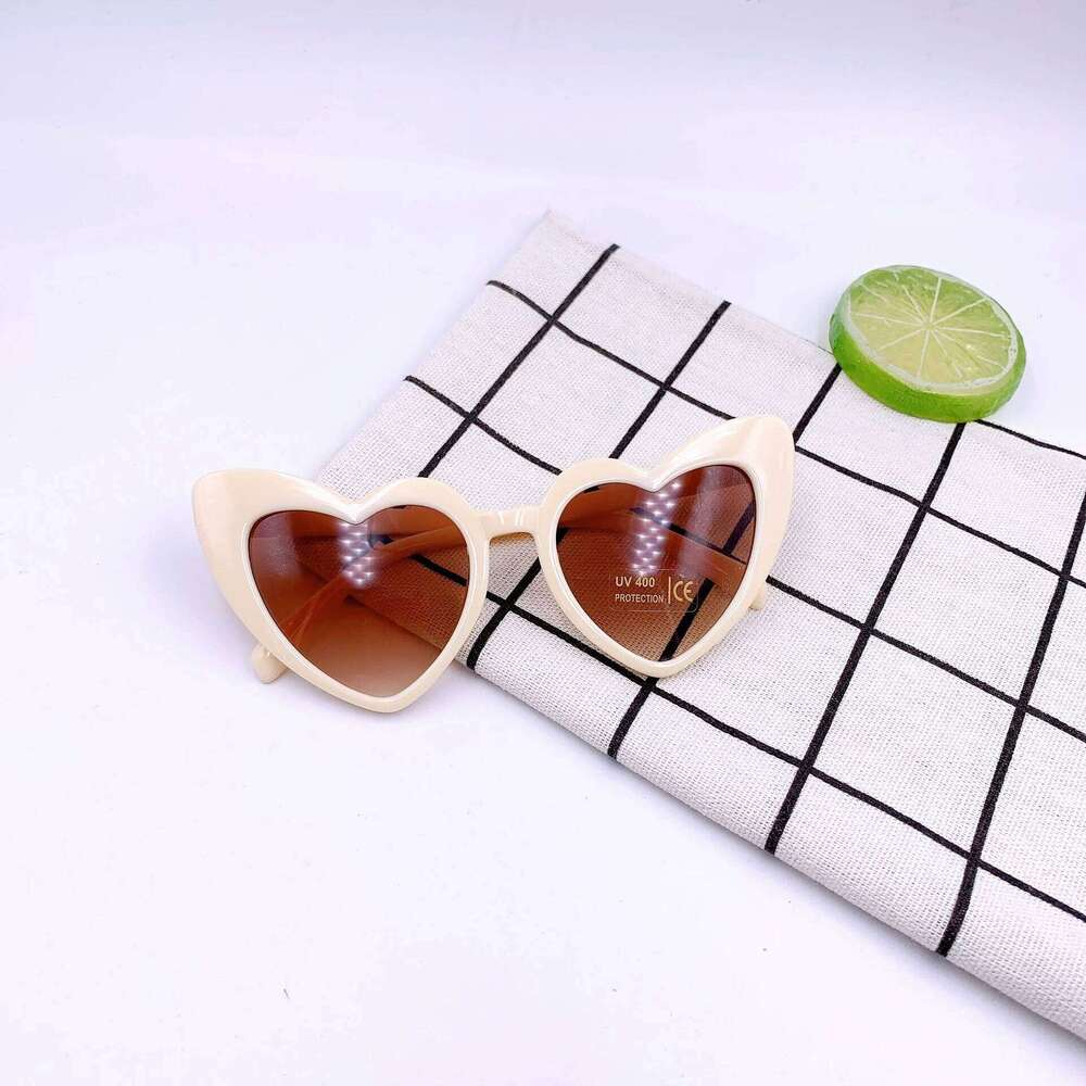 New Peach Heart Frame Fashion Personality Boys and Girls Children's Glasses Sunglasses Outdoor Sunvisor Z260305