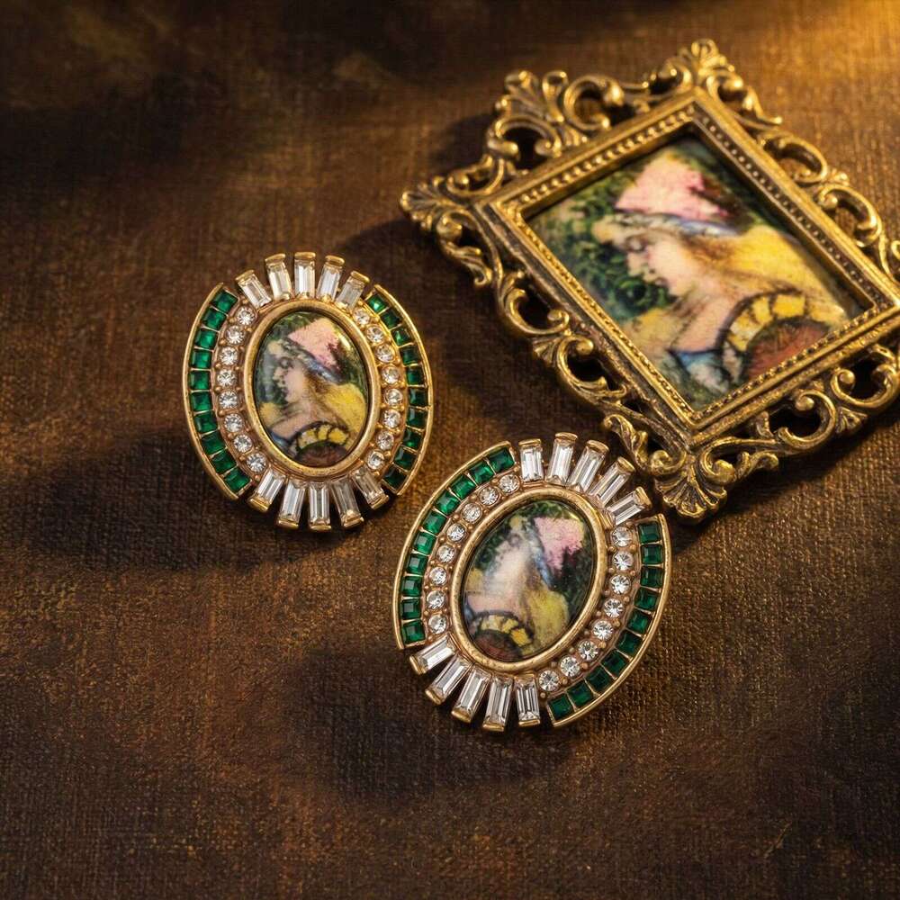 Versatile Retro Oil Painting Emerald Diamond Earrings Niche High-End Vintage Style Elegant Earrings Women High-Quality