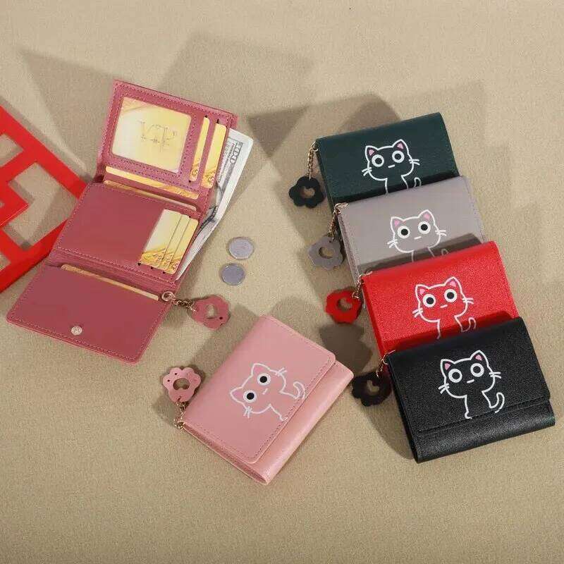2023 New Small Female Cat Short Fold Personalized Student Cute Mini Fashion Zero Wallet C260304