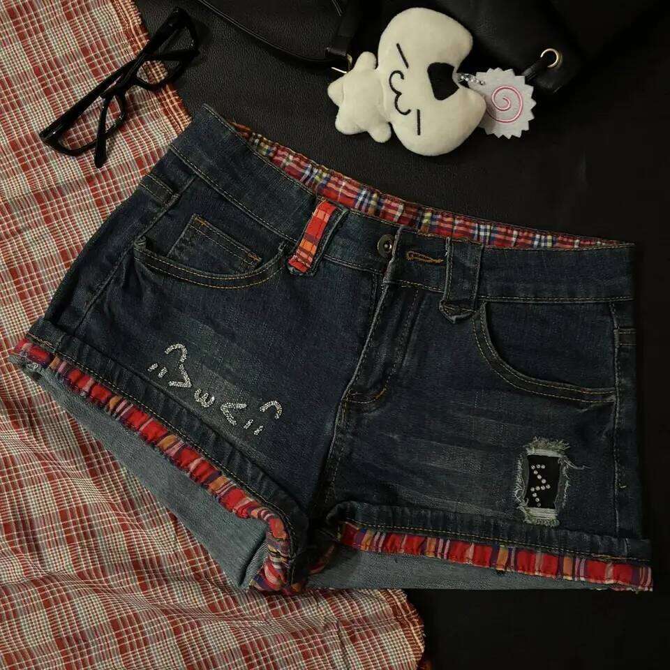 Red Plaid Curled Low-rise Denim Women's Summer New Design Diamond-encrusted Retro Jeans Y2k Shorts XJ260305