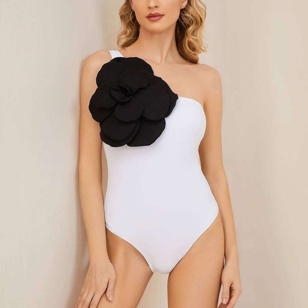 2025 Flower One Piece Swimsuit Women Swimwear Monokini Bodysuit White Swim Bathing Suit Belt Beach Wear Summer Y260303