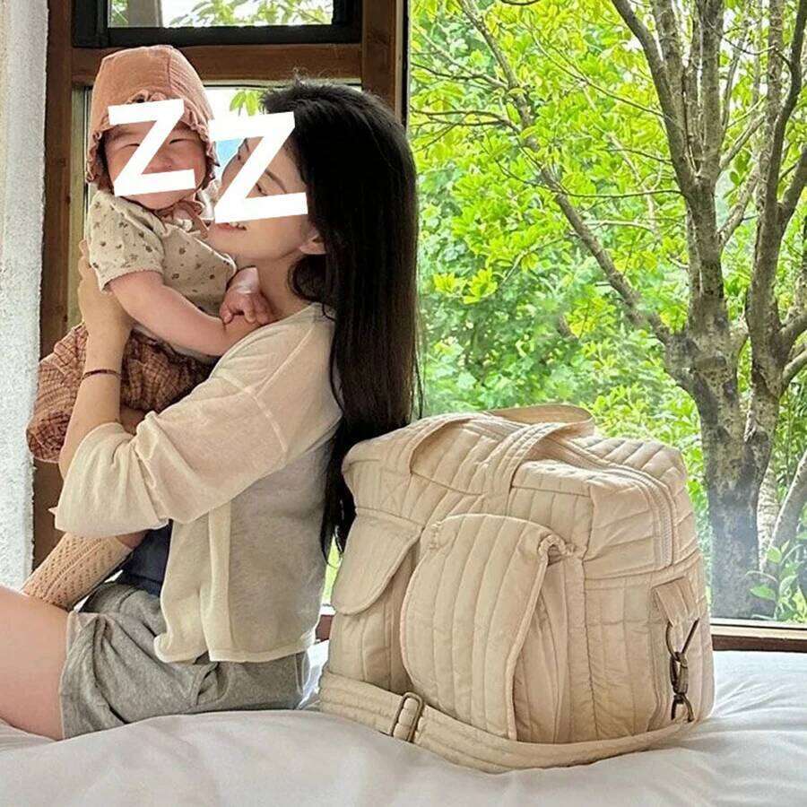large Capacity Lightweight Multi Compartment Design Baby Diaper Suitable for Storing Bottles Diapers and Clothing Mommy Bag Z260304