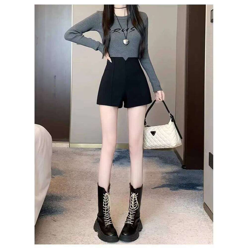 Woolen shorts women's high waisted hot as a base versatile boots for autumn and winter 2025 new casual black pants f XJ260305