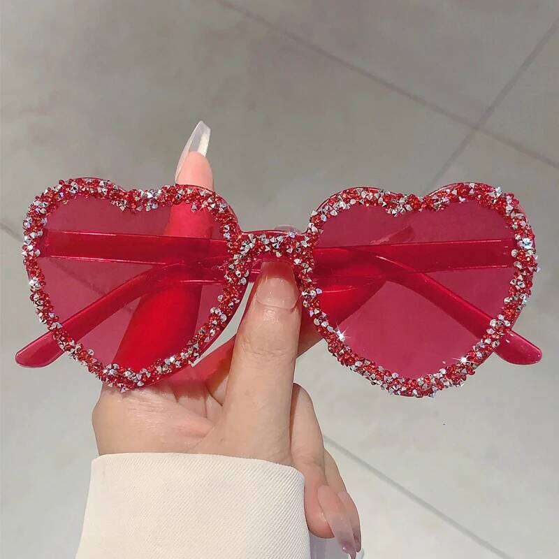 KAMMPT Fashion Brand Crystal Shiny Shades Women Stylish Heart Decor Trends Sunglasses Oversize Candy Color Beach Sun Glasses Z260305