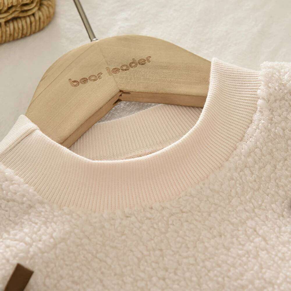 Khaki Fashion Autumn Winter New 3-7 Year Old Girls' Round Neck Long Sleeve Bow Top+pleated Skirt Two Piece Set Korean Version Z260304