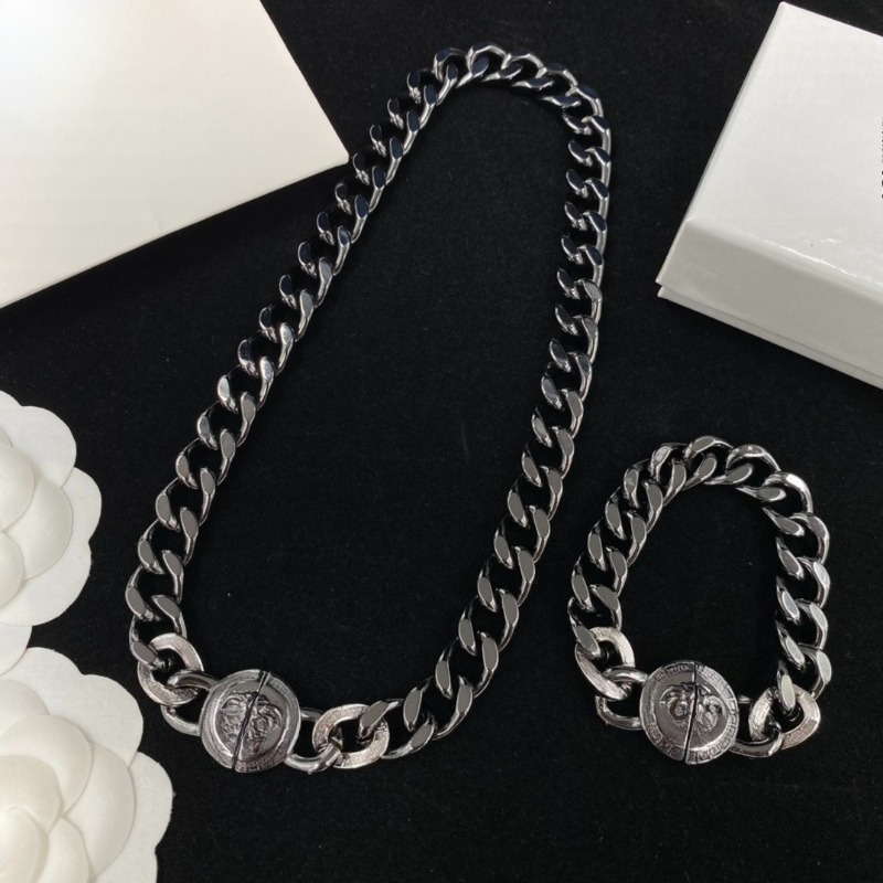 Designer Cuban Link Chain Necklace Bracelet Jewelry Set 18K Gold Plated Hip Hop Chain Necklace Luxury High Quality Fashion Jewelry for Men Women