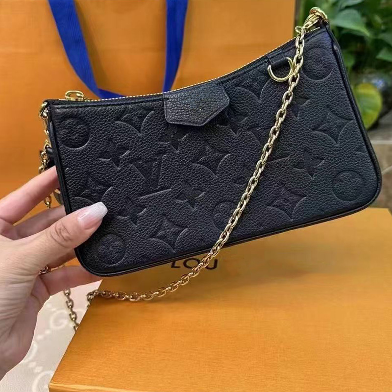 Top Designer bag Luxury women's handbag Master level mailman style Single shoulder crossbody bag Black embossed handbag Letter pattern women's fashion bag