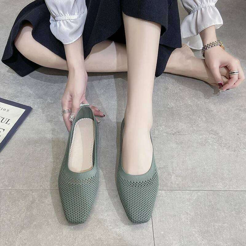 Breathable Mesh Fashion Flats For Women Spring Summer Flat Square Toe Slip-on Loafers Soft Sole Girls Daily Walking Shoes