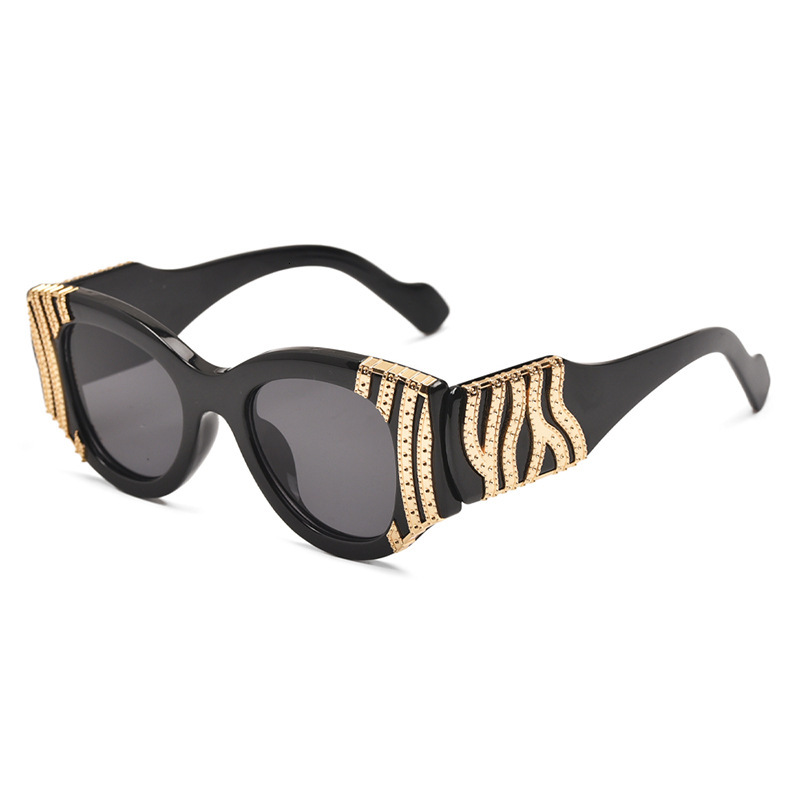 2026 New Designer Luxury Brand Casual Style Metal Personalized Decoration Retro Fashion Sunglasses European And American New Outdoor Sunscreen Sunglas