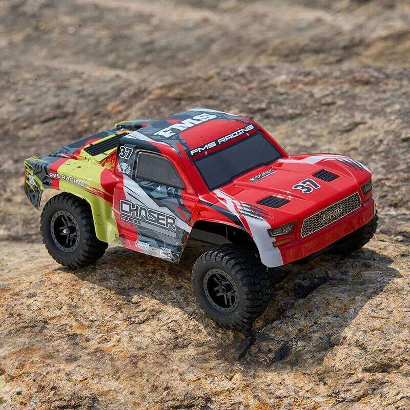 Fms 1/24 Fsc24 Chaser Remote Control Car Strong Power Short Truck Off-Road Vehicle Metal Twin Servos Beginner Entry Level Z260304