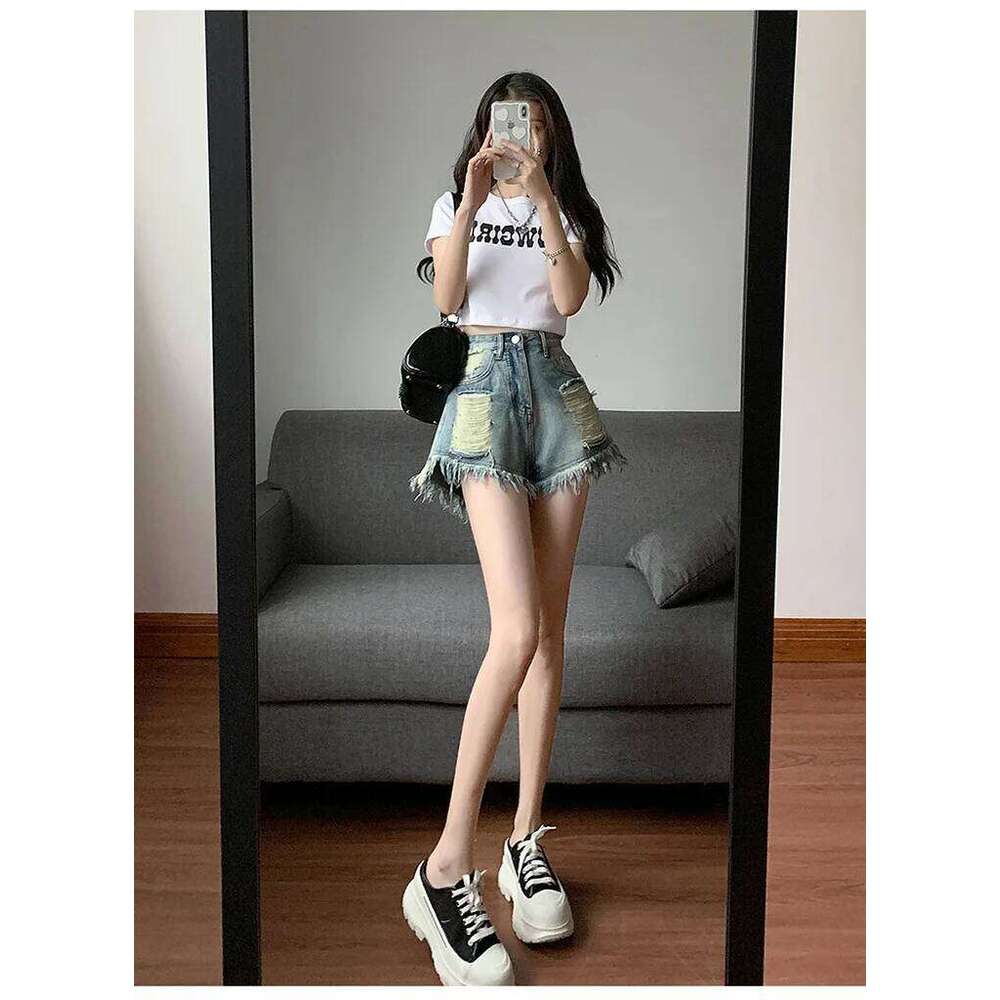 Street Personality Washed Ripped Denim Shorts. New Summer Fashion Retro "Make Old" Loose High-waisted A-line Shorts for Women XJ260305