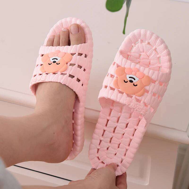 Kidmi Cartoon Bear Bathroom Leakage Summer Non-slip Massage Flat Unisex Injection-molded Shoes Casual Slippers