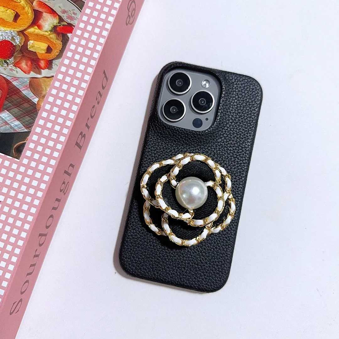 Luxury 3D Camellia Pearl Leather Phone Case For iPhone 16e 16 15 14 13 12 11 Pro Max | Shockproof Hard CoverT260305