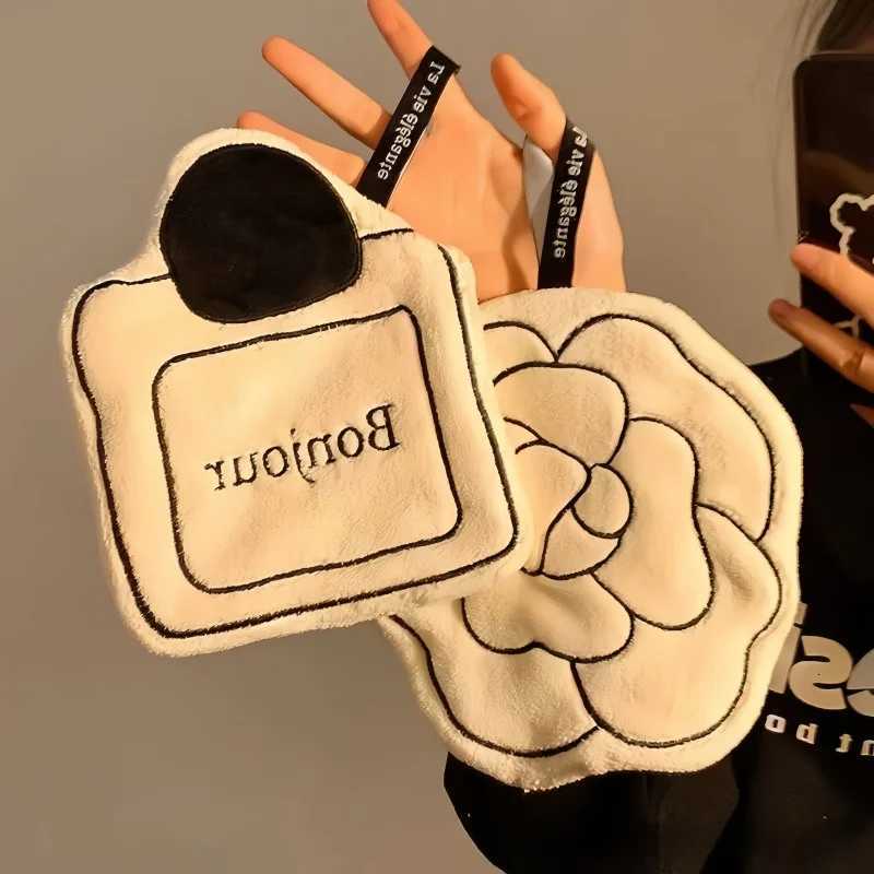 French Camellia Coral Fleece Hanging Hand Towel for Kitchen Bathroom Ideal Gift for FriendsT260305