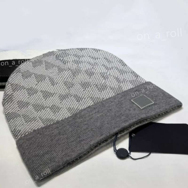 beanie designer fashion bonnet luxe knitted dressy caps autumn hats mens outdoor womens cappelli travel skiing wholesale price Knitted