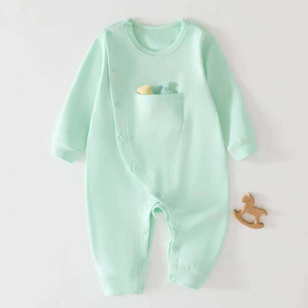 Girl Clothes Autumn Winter Long Sleeve Rompers Cotton Solid Color Newborn Baby Boy Jumpsuit For Christmas Birthday Z260304