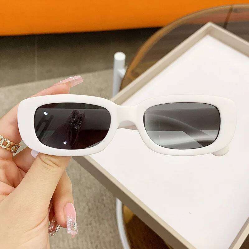Children Cute Vintage Frosted Sunglasses Outdoor Girls Boys Sweet Sun glasses Protection Classic Kids eyewear UV400 Z260305