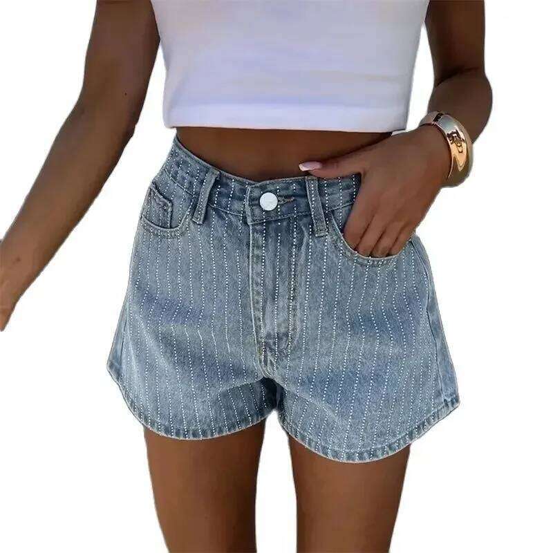 Fashion Small Diamonds Stripe Decoration Denim Shorts Straight Three Quarter Pants Female Summer Casual Commuter Mini Jeans 2024 XJ260305
