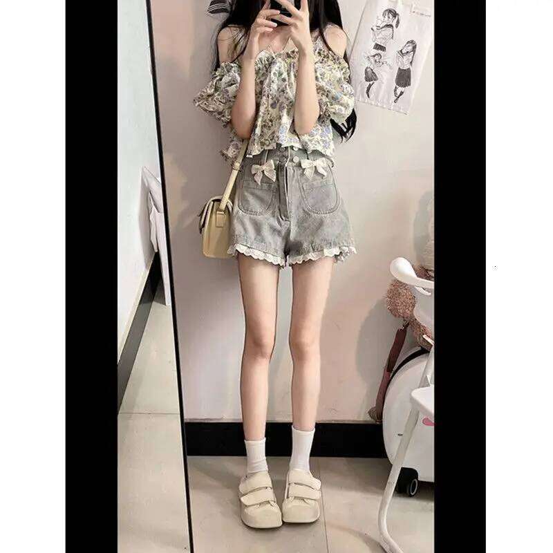 Denim Shorts Women 2025 Summer Sweet Bow Spliced Lace Hem High Waisted Short Jeans Japanese Kawaii All Match Streetwear XJ260305