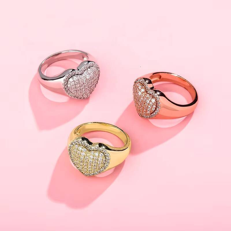 Hip Hop Unisex Lab Diamond Jewelry Claw Setting Zircon Iced Love Heart Rings Men Women Fashionable Gift with Drop Shipping