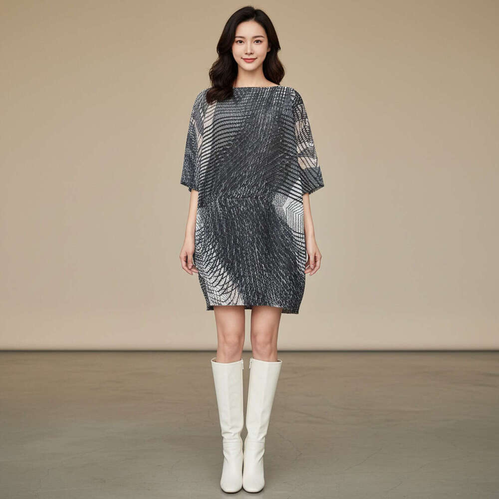 Miyake-style pleated printed for women, new summer model with off-the-shoulder neckline, bat Designer sleeves, loose fit, plus size, mid-length dress