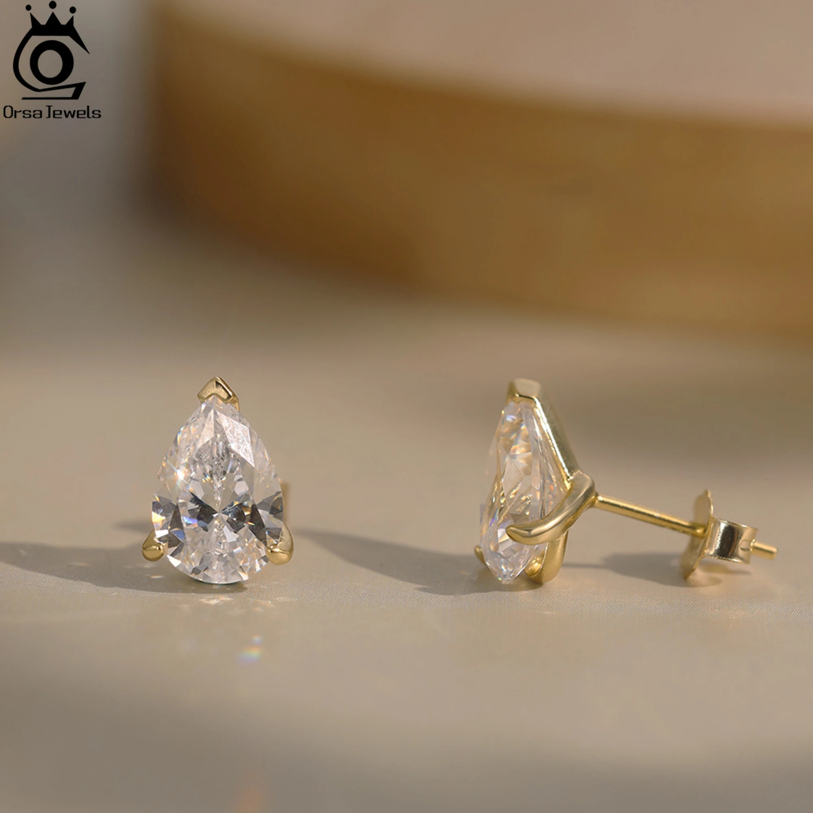 ORSA JEWELS 925 Sterling Silver Stud Earrings with Water Drop Cut Zirconia Stone Elegant and Timeless Jewelry for Women LZE02 260303