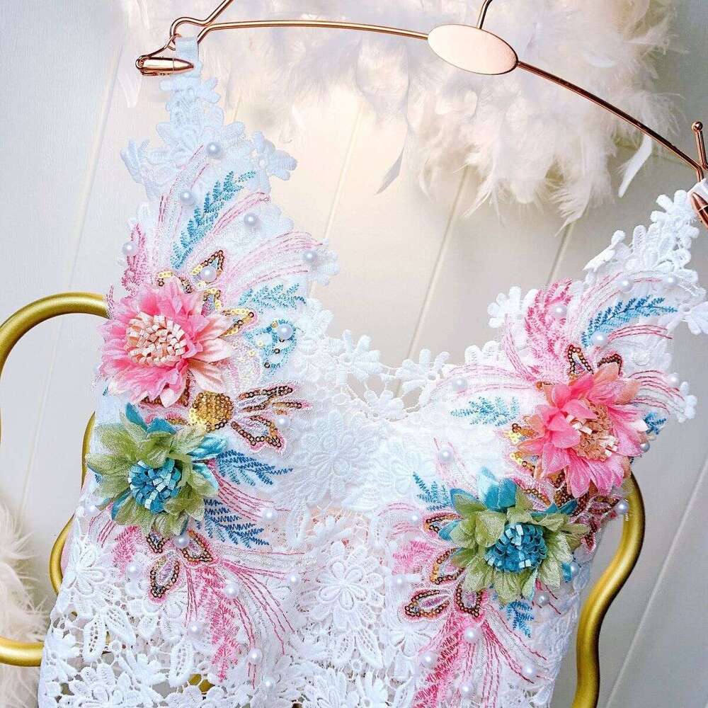 Trendy Popular Backless Camisole Women, Sweet And Elaborate Beaded Three-Dimensional Flowers, Paired With A Lace Bra For Protection Against Exposure A