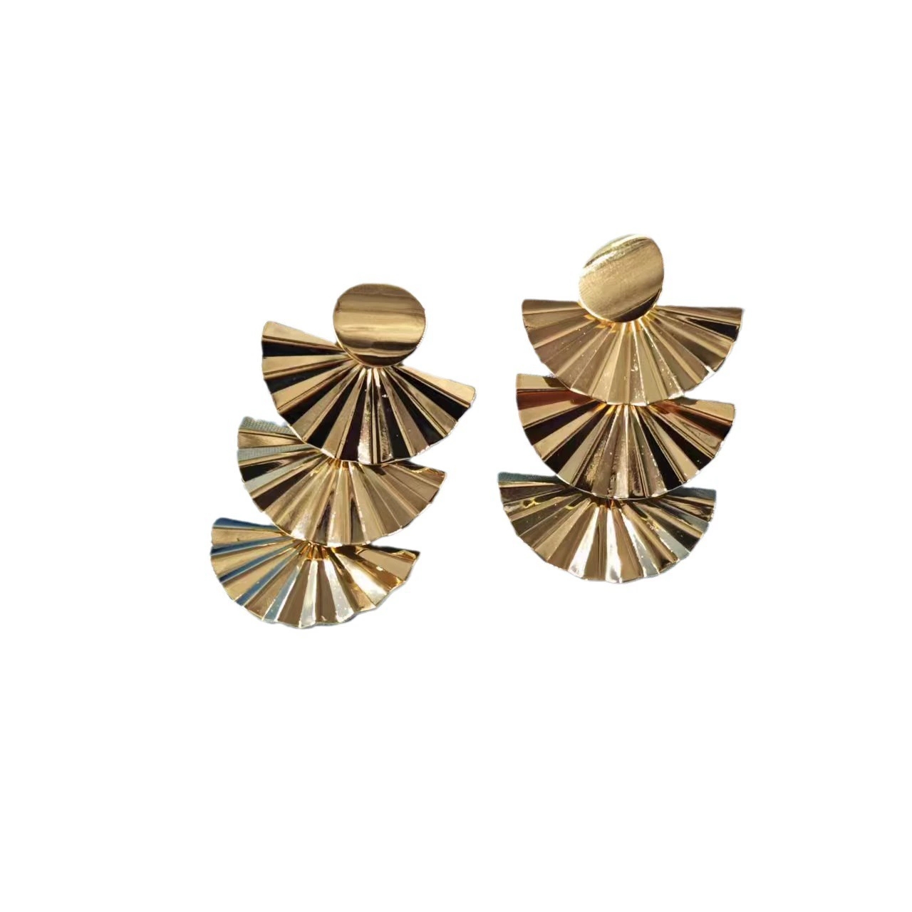 Elegant Multi-Layer Fan-Cut Metal Earing Accessory - Perfect Statement Piece