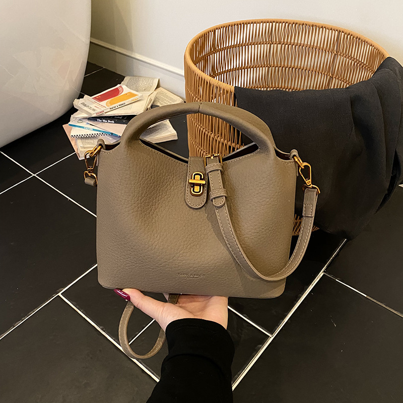 High end retro women's small bag, new fashion multifunctional crossbody bag, exquisite and super popular handbag, bucket bag, designer bag
