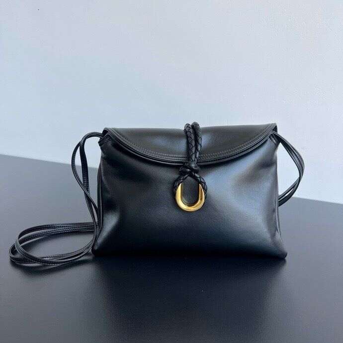 New Cross Crossbody Bag High Quality Texture Double Flap Metal Buckle Clutch XIU LAI SI